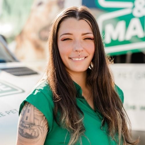 Lareina S - Groomer